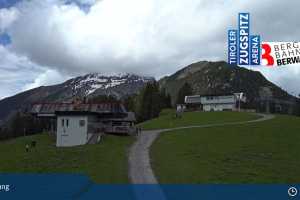 Kamera Berwang  Sonnalmbahn Bergstation (LIVE Stream)