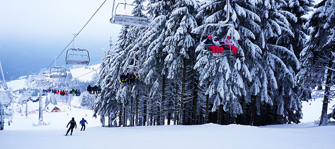 Komitet Narty Snowboard Outdoor postuluje otwarcie hoteli i wydłużenie ferii