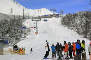 Tatrzańska Łomnica to narciarstwo i snowboard dla rodzin z dziećmi