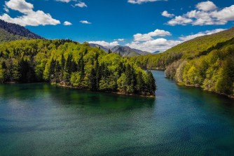 Czarnogóra - dzikie piękno kryje się w górach i parkach