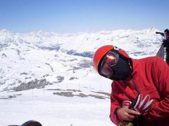 Maj 2009.Tignes-Francja. Lodowiec Grande Motte 3456m. Na horyzoncie Mont Blanc.