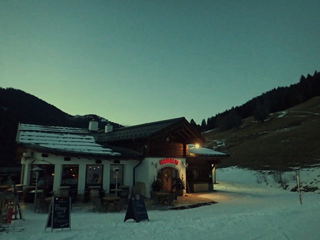 OI000113.jpg