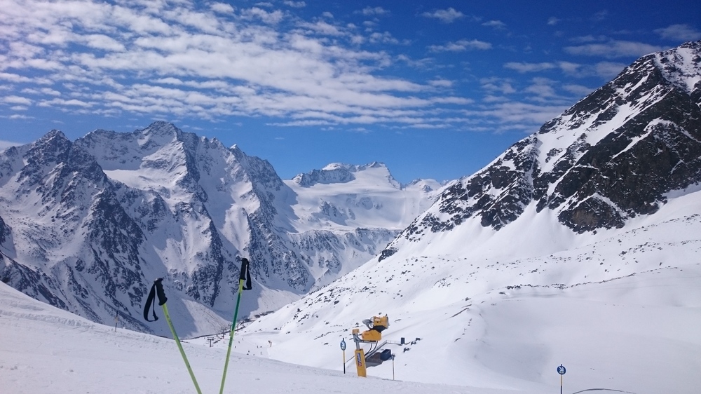 58dd514eca81a_SOELDEN2017PUBL(23).thumb.JPG.59445fe67b86661ac3f458cd5d488f87.JPG