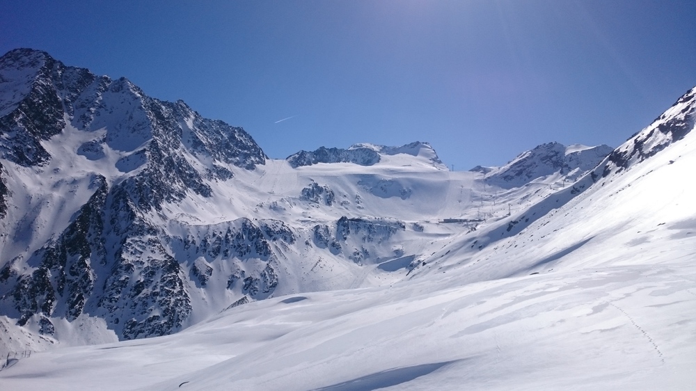 58dd526dc7cd9_SOELDEN2017PUBL(13).thumb.JPG.9ddb51ae35004a7087b918e44eb799a2.JPG