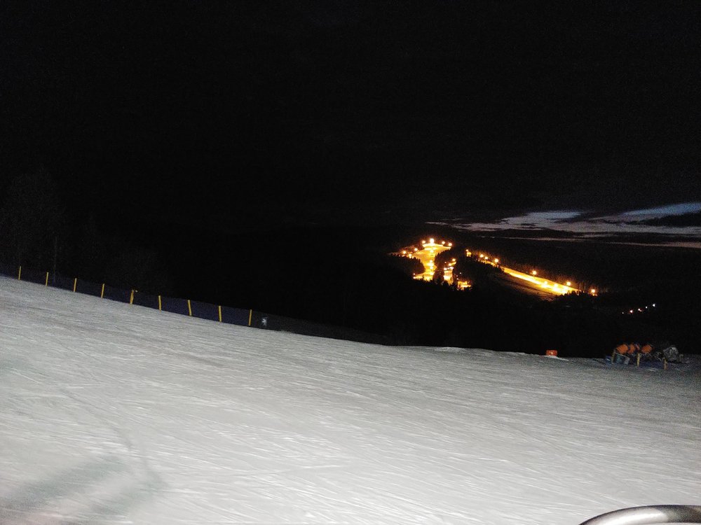 20190224_180515_Burst02.thumb.jpg.d4395c9c23167107f19f9b6e1610a7cd.jpg