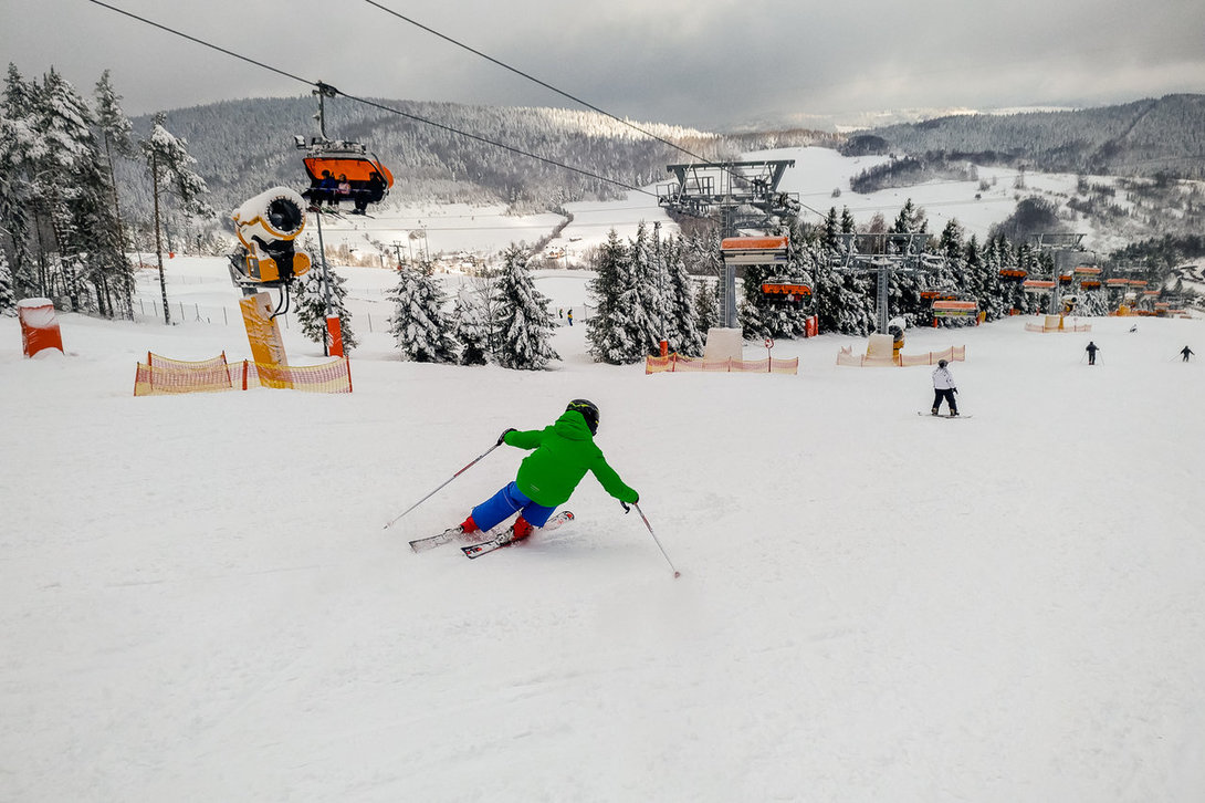 ski021_slotwiny.thumb.jpg.25ba25172b6069ef62f0fbfe0bc3a0a1.jpg