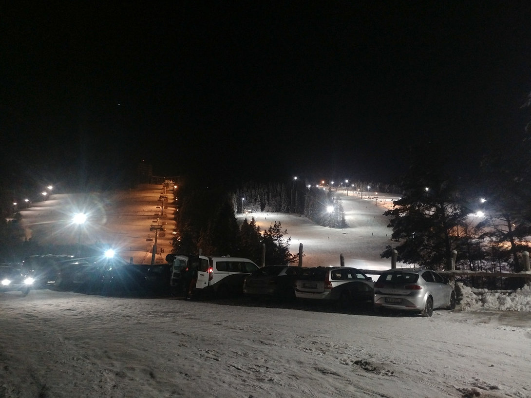 ski034_slotwiny.thumb.jpg.3d088f1fd1112fdab68c4f0c67ec9466.jpg