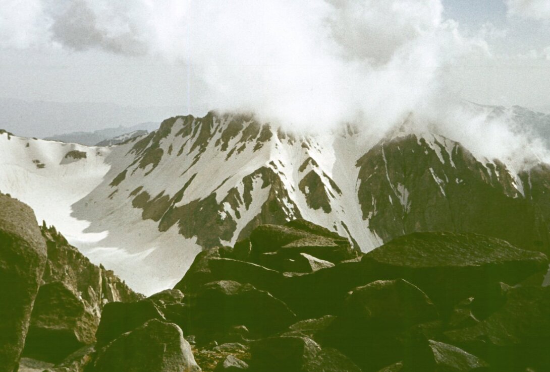 Haft Chan(4529 m)1.jpg