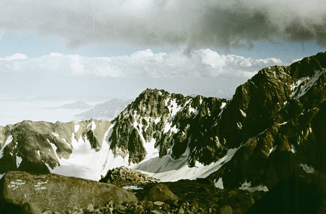 Siah Sang-4603 m.jpg