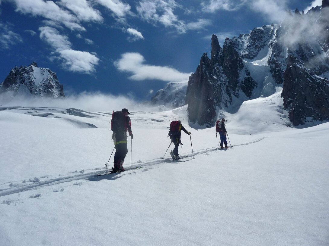 ChamonixP1090842.thumb.jpg.4ada8fcc5cc88c79d35caae8f53fbe5b.jpg