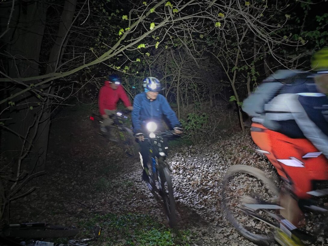 1024537522_IMG_20210428_221733NocnezCzernicyPKM.thumb.jpg.1aa629ac8c111d63fd406235824584e1.jpg