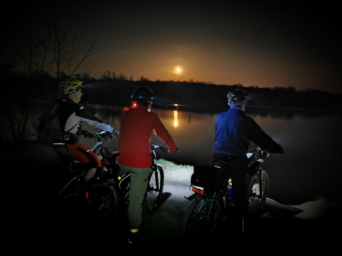 2114135695_IMG_20210428_230414NocnezCzernicyPKMv2.thumb.jpg.c1f7a92a0655959d1d42cabc48cbba6e.jpg