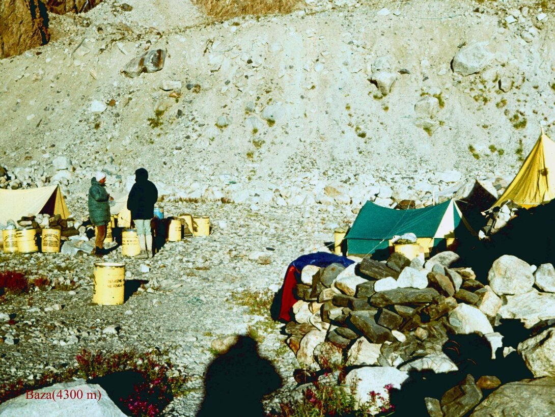 Baza-4300 m.jpg