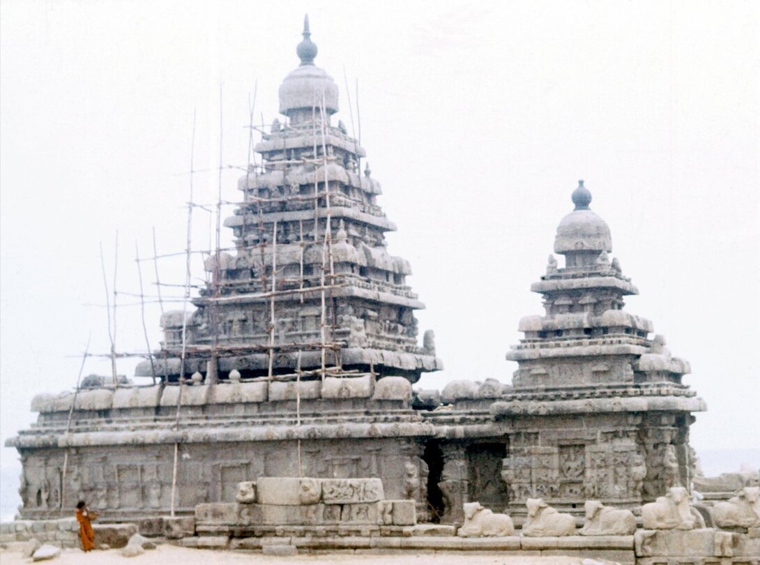Mahabalipuram, Świątynia nadbrzeżna.jpg