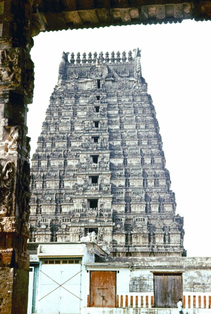 Kanczipuram, Gopuram.jpg