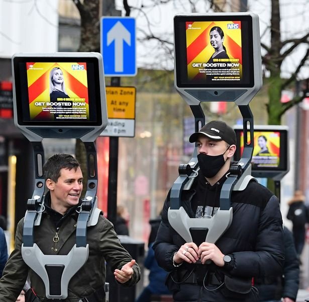 1_NHS-Get-Boosted-Now-message-on-screens-walking-through-Liverpool-city-centre.jpg.81506416ce41bf40ae3317e88c4895d8.jpg