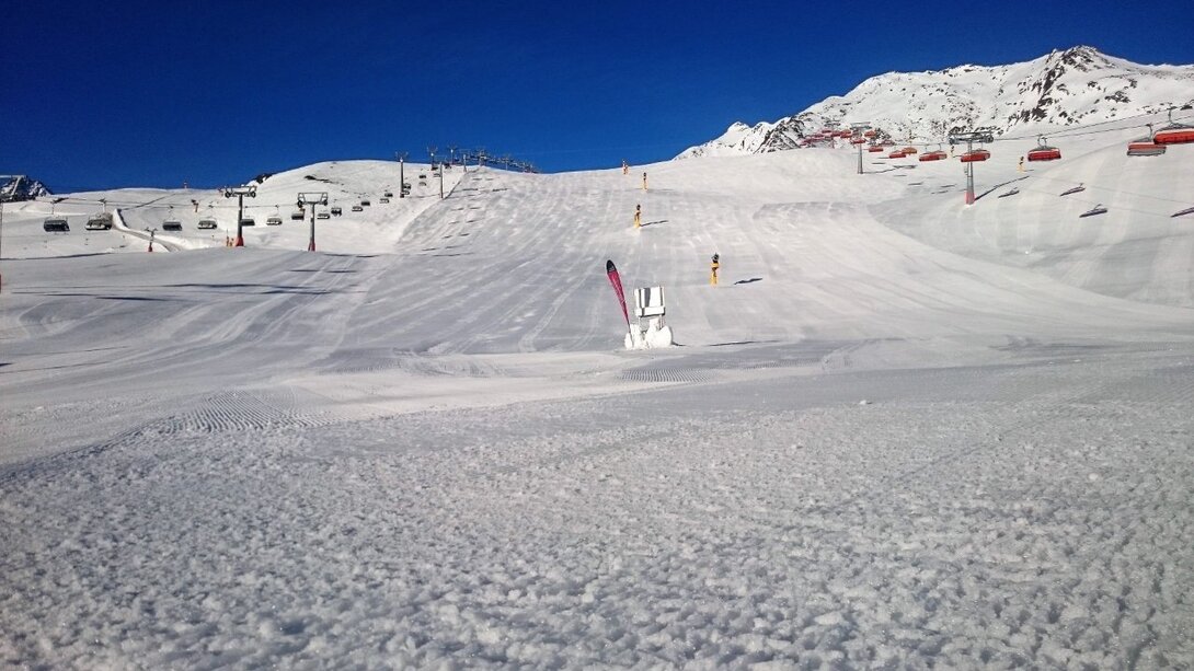1247849358_SOELDEN2017OPEN(27).thumb.JPG.93c16c6e717e0928202c4c6f87d69fff.JPG