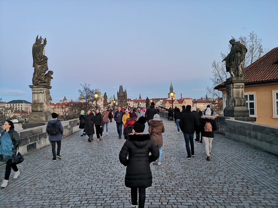 praga2.thumb.jpg.3bca8a28f977592757f9c5fef7d58403.jpg