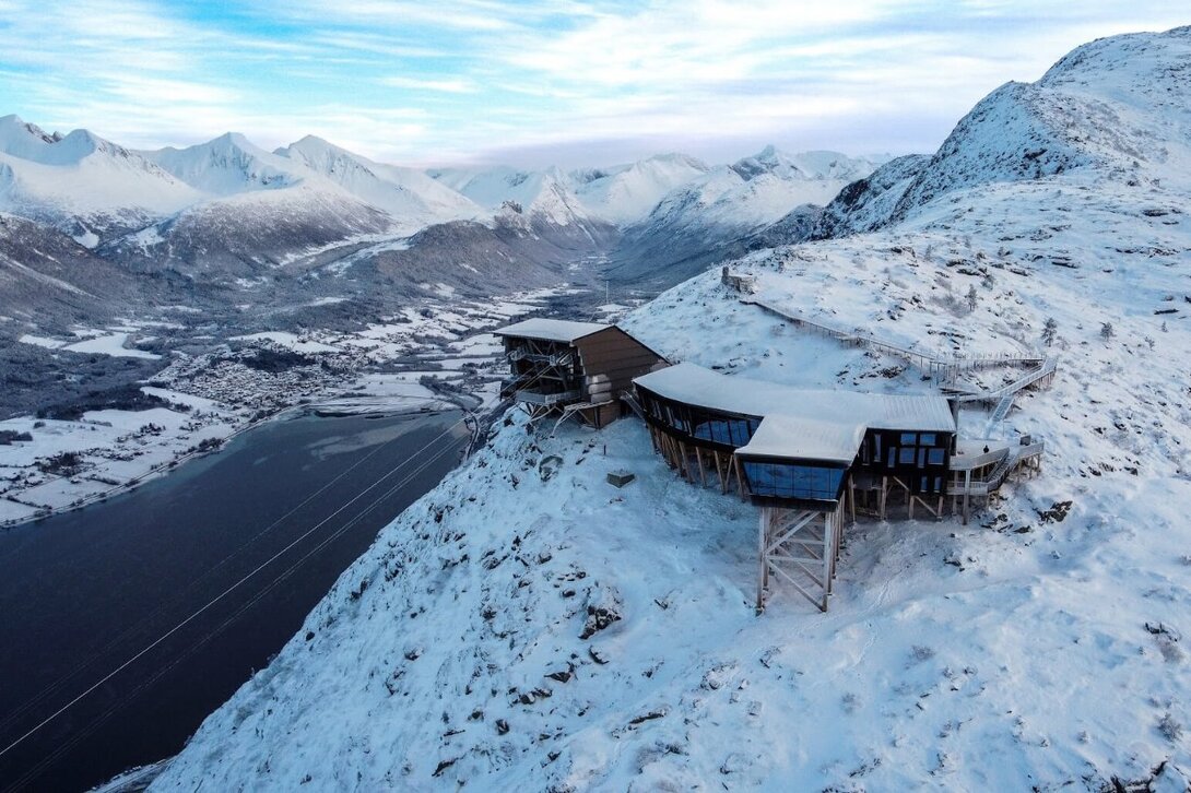 6220cafaaff031eea2c43e32_DJI_0821_crop.thumb.jpg.8e8cbb8919905ba7b1ba92541065cf05.jpg