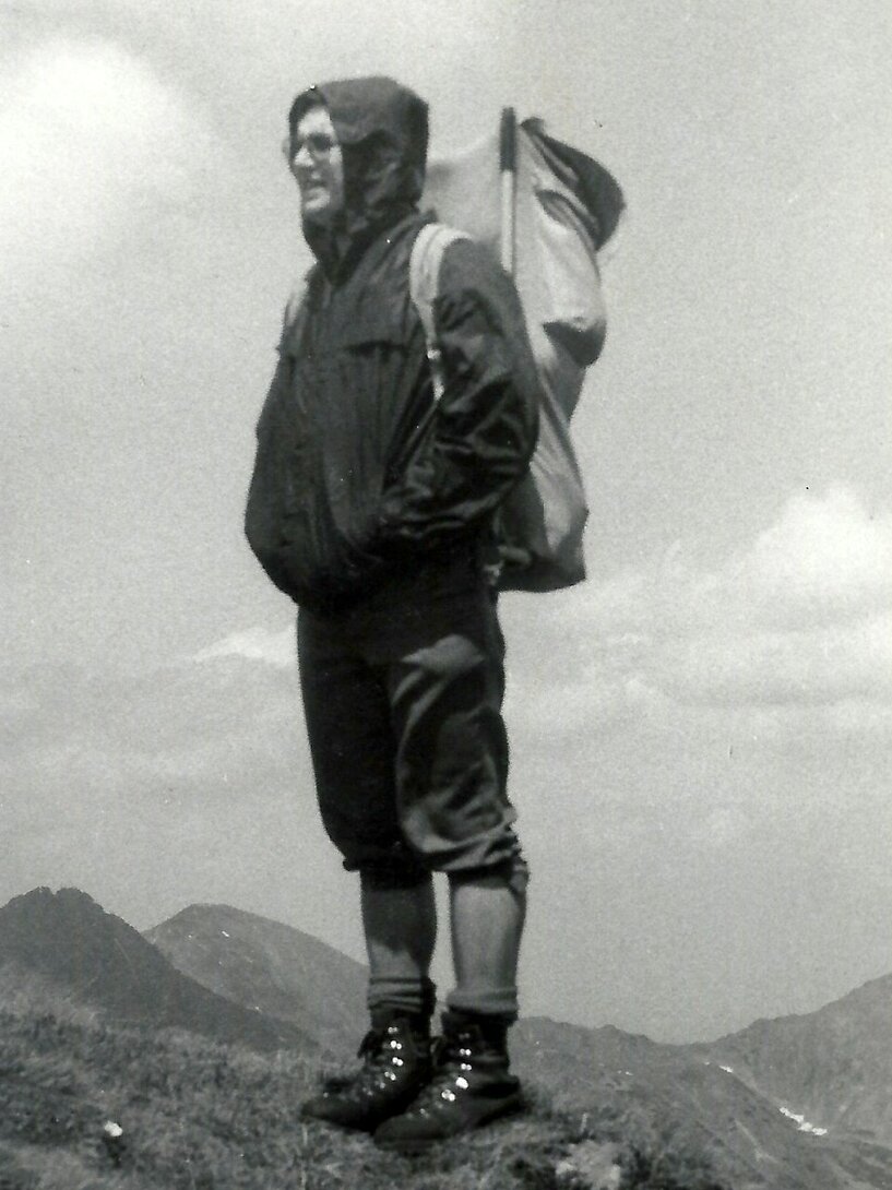 Baranec1984.thumb.jpg.e9c7aa4315b39651e4de86f7257a6e5c.jpg