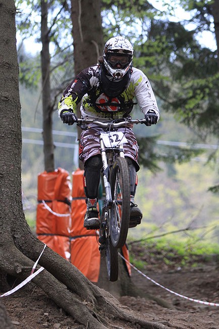 Galeria: Diverse Downhill Contest Stożek 2011 trening