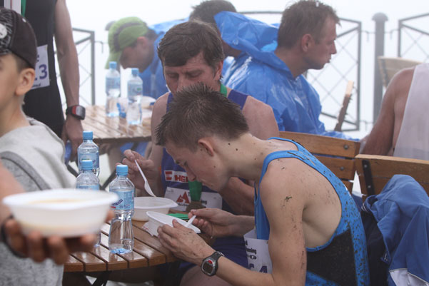 Galeria: Salomon Trail Running - Góra Żar - meta