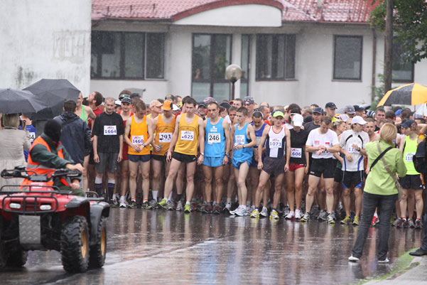 Galeria: Salomon Trail Running - Góra Żar - start