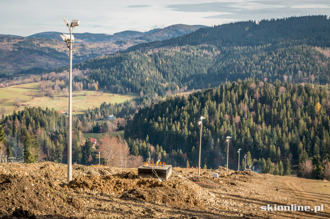 Galeria: Pilsko, Korbielów budowa krzesła 8.11.2013