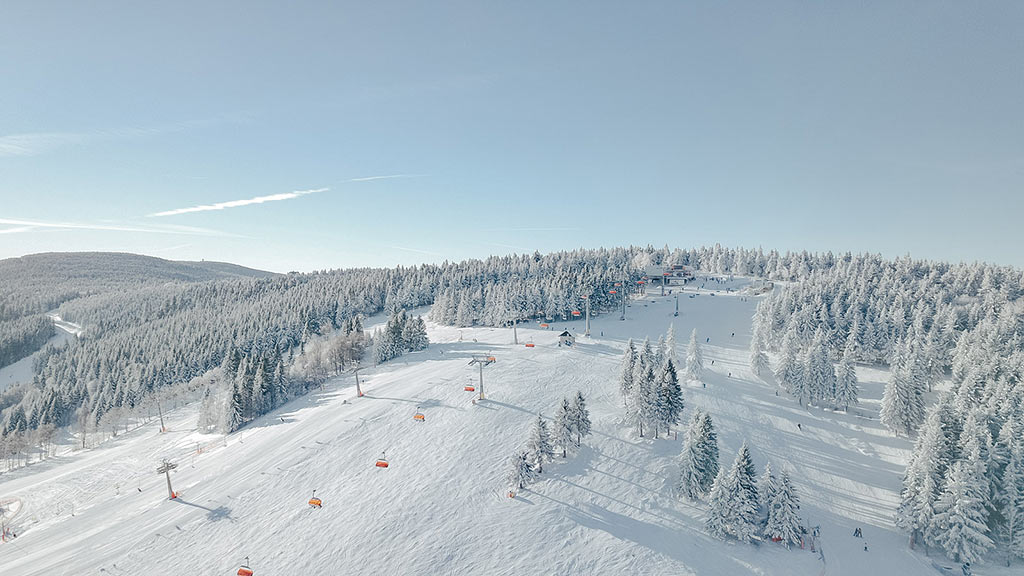 Galeria: Zieleniec Ski Arena z drona