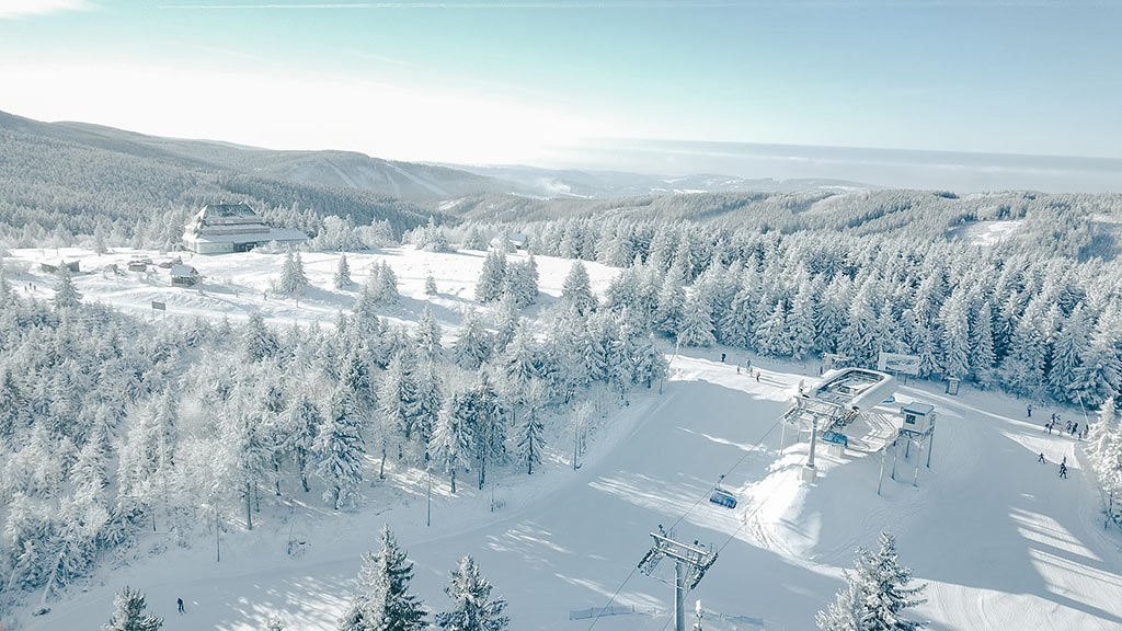 Galeria: Zieleniec Ski Arena z drona