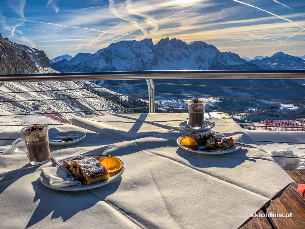 Galeria: Carezza - ośrodek narciarski w Dolomitach