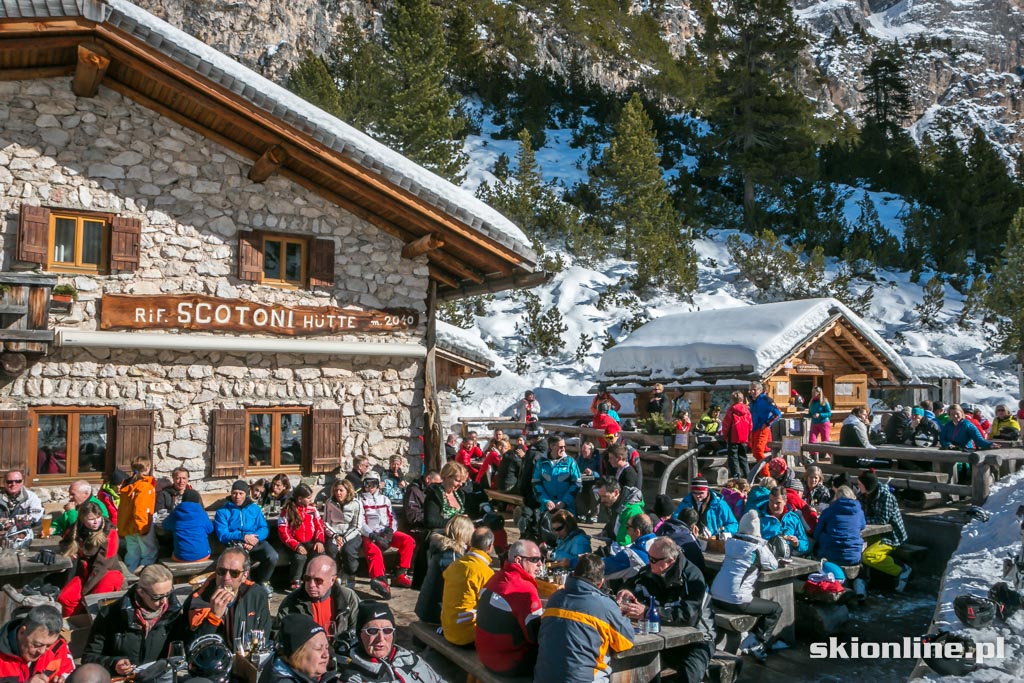 Galeria: Sellaronda -Lagazuoi Ski Tour w Południowym Tyrolu