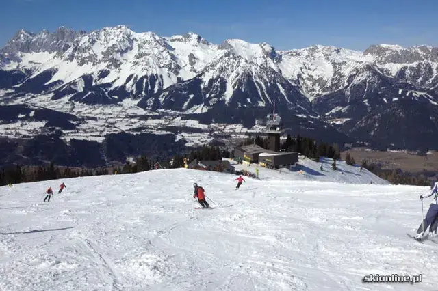 Stok w Schladming z widokiem na masyw Dachsteinu