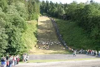 Zdjęcie 27 z galerii Bieg pod próg 2005