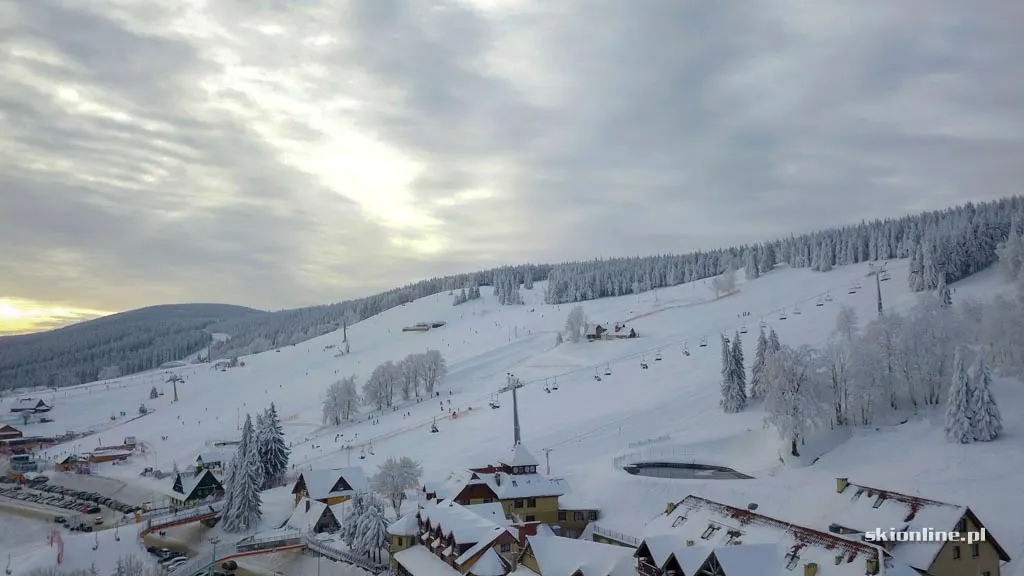 Zdjęcie 4 z galerii Zieleniec Ski Arena: zima w pełni