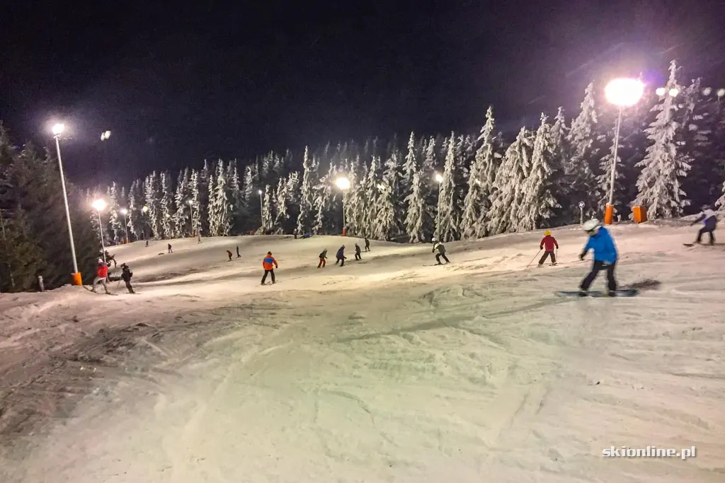 Czarna Góra Resort: narty wieczorową porą fot/J.Ciszak, zdjęcie 17