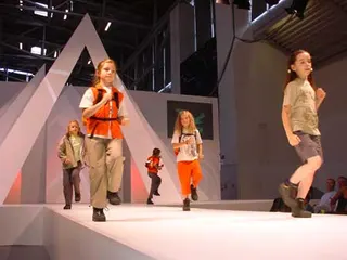 Zdjęcie 10 z galerii Targi ISPO 2002: hala outdoor
