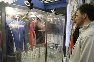 Zdjęcie 20 z galerii ISPO zima 06: sportswear ISPO