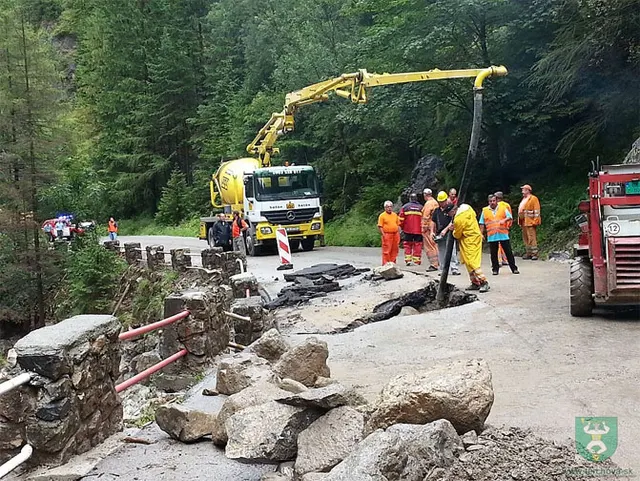 Vrátna: lawina błota zniszczyła gondolę, zdjęcie 11
