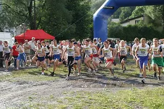 Zdjęcie 23 z galerii Bieg pod próg 2005