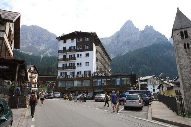 Zdjęcie 1 z galerii Trekking w Dolomitach: Rosetta (2743 m)