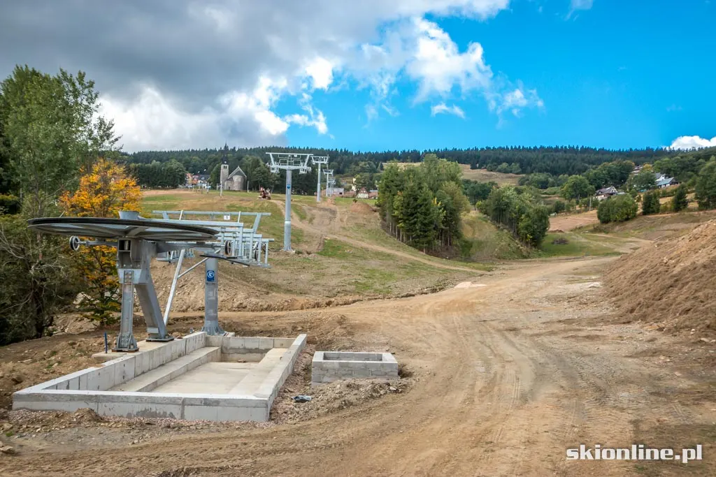 Ski Arena Zieleniec: budowa czerwonej kanapy, zdjęcie 18