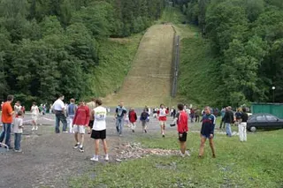 Zdjęcie 5 z galerii Bieg pod próg 2005