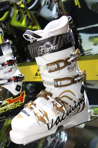 Fischer buty z kolekcji 2011/2012, zdjęcie 14