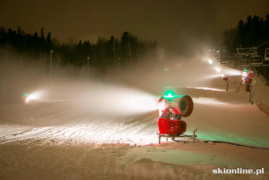 Dębowiec nocne naśnieżanie, zdjęcie 9