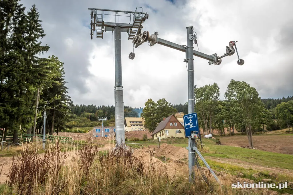 Ski Arena Zieleniec: budowa czerwonej kanapy, zdjęcie 8
