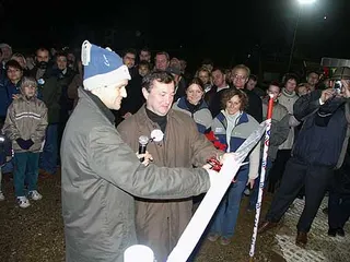 Uroczyte przecięcie wstęgi