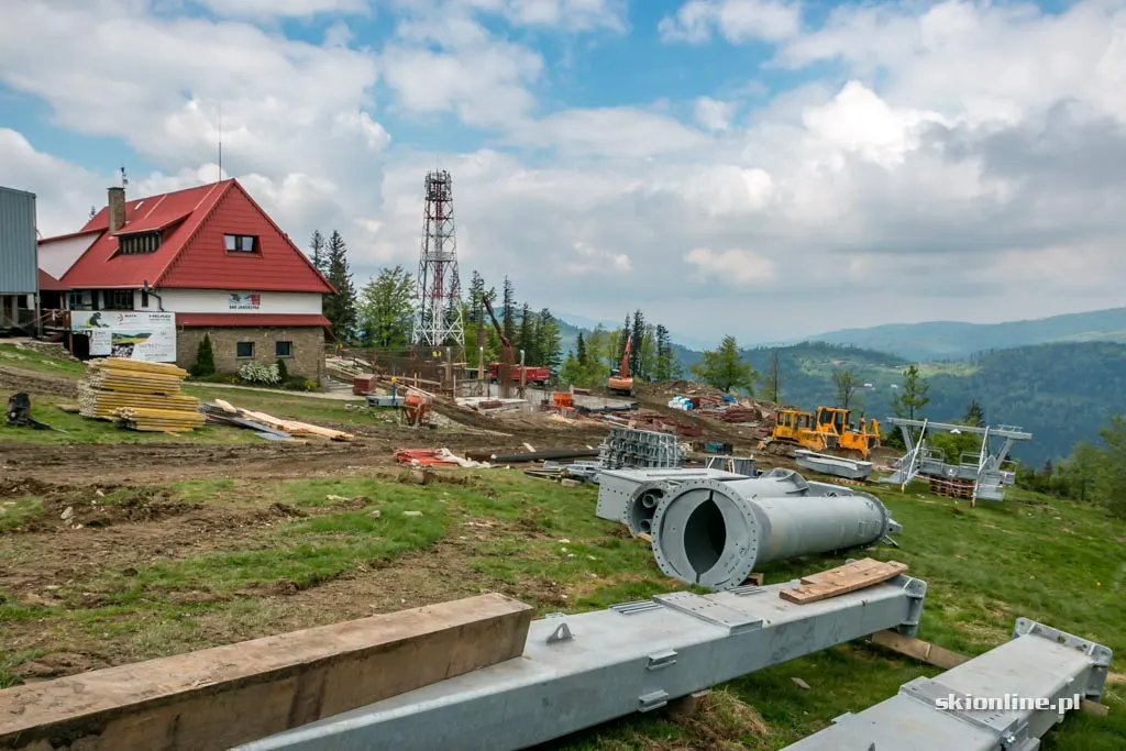 Zdjęcie 16 z galerii COS Szczyrk: budowa nowej 4-os. kolei (maj 2017)