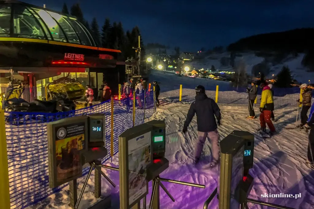 Czarna Góra Resort: narty wieczorową porą fot/J.Ciszak, zdjęcie 2