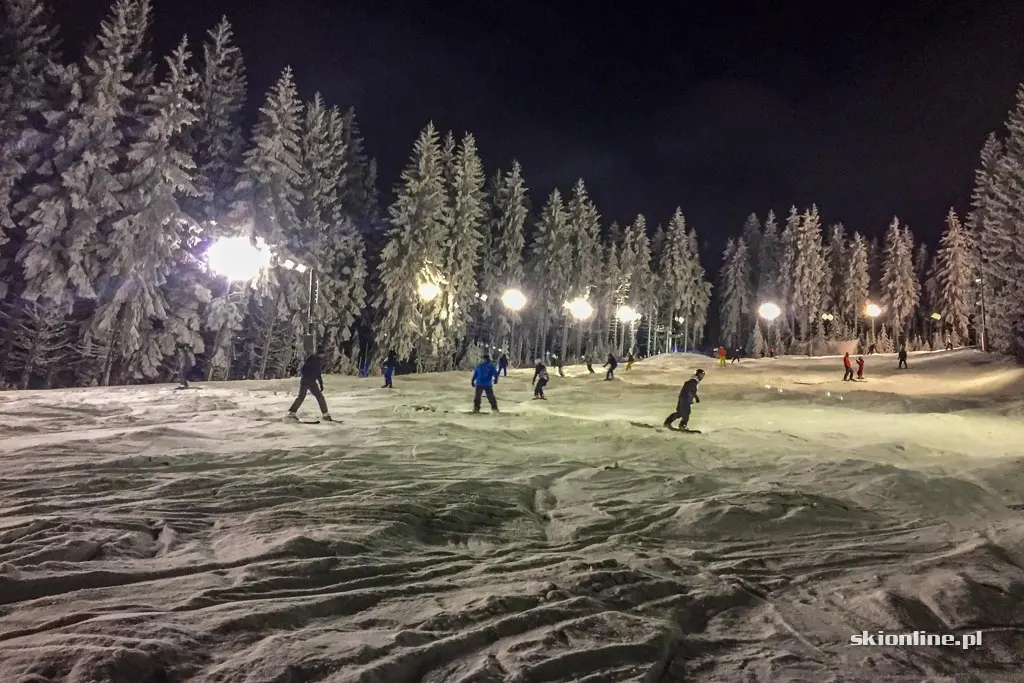 Czarna Góra Resort: narty wieczorową porą fot/J.Ciszak, zdjęcie 24